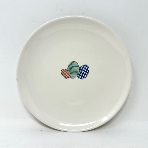 Rae Dunn Set of 4 Easter/Spring Appetizer/Dessert Plates With Easter Designs - Picture 6 of 10
